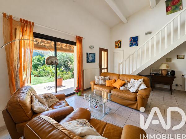 Maison à vendre 7 pièces 114,37 m² Laudun-l'Ardoise