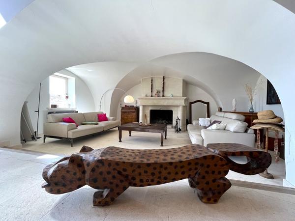 Maison
         8 pièces
        - 245 m² Exclusivité 399 000 € *