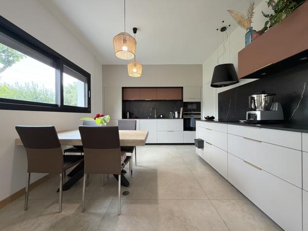 Maison rénovée avec piscine et Grangette Saint-Sylvestre-sur-Lot (47140)