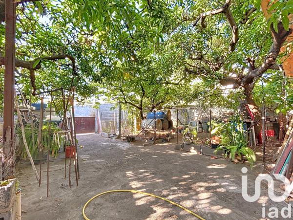 Immeuble à vendre 358 m² Le Port