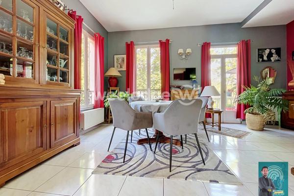 Maison à vendre 10 pièces de 172 m² à Jouy-le-Moutier