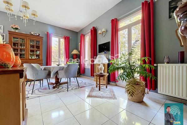 Maison à vendre 10 pièces de 172 m² à Jouy-le-Moutier