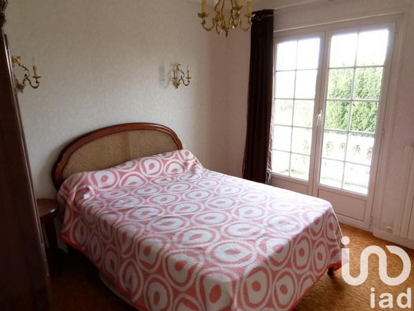 Maison 5 pièces de 102 m² à Argenton-sur-Creuse (36200)