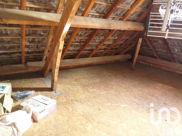 Maison 5 pièces de 102 m² à Argenton-sur-Creuse (36200)