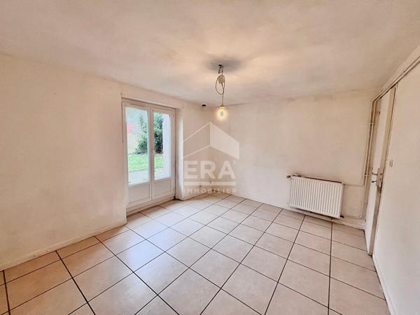 Maison ancienne - 3 chambres - 2 jardins 