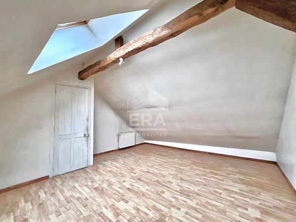 Maison ancienne - 3 chambres - 2 jardins 