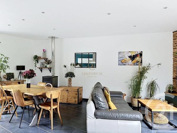 Appartement à vendre  5 pièces - 107 m 2   BRIGNAIS  - 69
