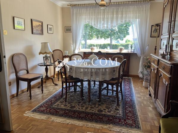 Maison
                                                                                                                                                                                                                                                                                                                        6 pièce(s)                                                                                                                                                                                                          4 chambre(s)                                                                                                                                                                                                          171  m²