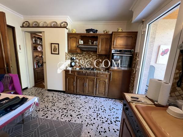 Maison
                                                                                                                                                                                                                                                                                                                        6 pièce(s)                                                                                                                                                                                                          4 chambre(s)                                                                                                                                                                                                          171  m²