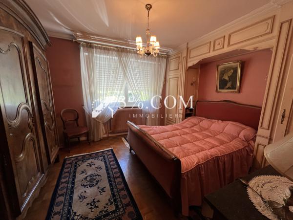 Maison
                                                                                                                                                                                                                                                                                                                        6 pièce(s)                                                                                                                                                                                                          4 chambre(s)                                                                                                                                                                                                          171  m²