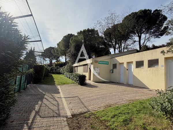 MONTPELLIER - ESTANOVE : BEL APPARTEMENT DE 4 PIÈCES - 92 M2 - GRANDE TERRASSE - PARKING - CAVE - PISCINE - TENNIS - BOULODROME - ARRET TRAMWAY ESTANOVE À PROXIMITÉ IMMÉDIATE.