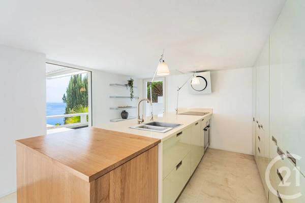 Maison à vendre  4 pièces - 150,19 m 2   EZE  - 06