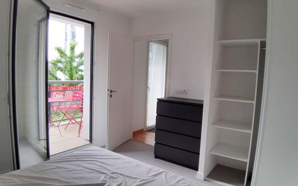 Appartement à louer    2 pièces • 42,21 m2 Issy-les-Moulineaux