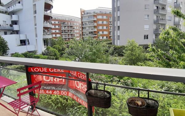 Appartement à louer    2 pièces • 42,21 m2 Issy-les-Moulineaux