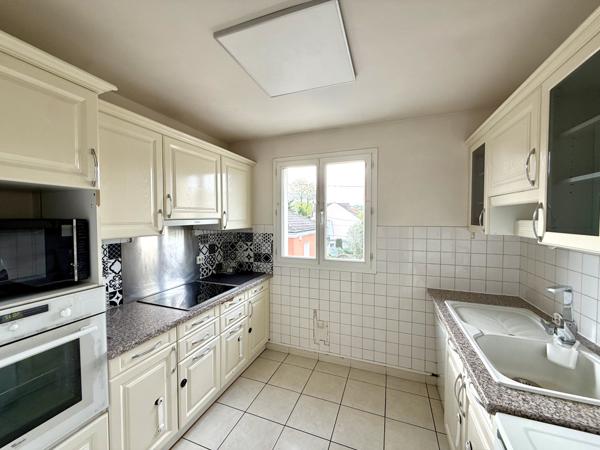 Pavillons-sous-Bois (93320) Appartement DUPLEX F5 avec balcon, cave, parking, proche Tramway