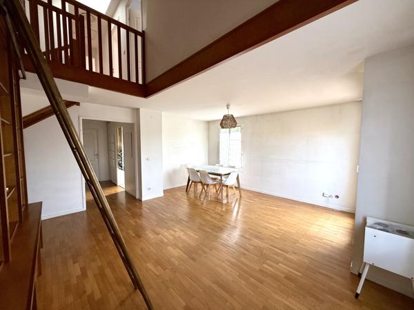 Pavillons-sous-Bois (93320) Appartement DUPLEX F5 avec balcon, cave, parking, proche Tramway