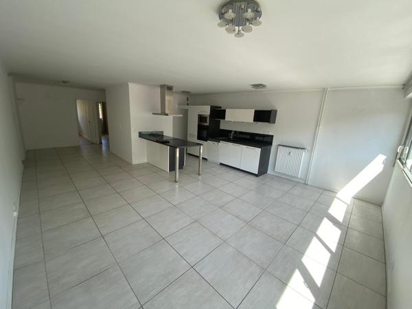 Appartement 5 pièces de 95 m² à Royat