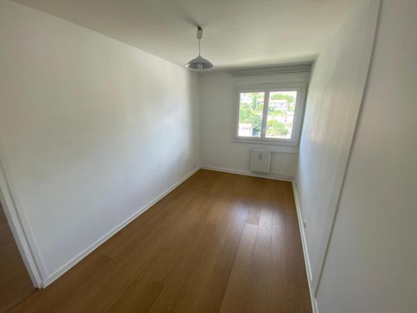 Appartement 5 pièces de 95 m² à Royat