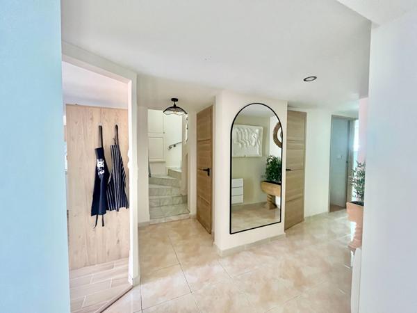 PROXIMITE DU CENTRE VILLE - VILLA AVEC JARDIN - 4 - 5 CHAMBRES
