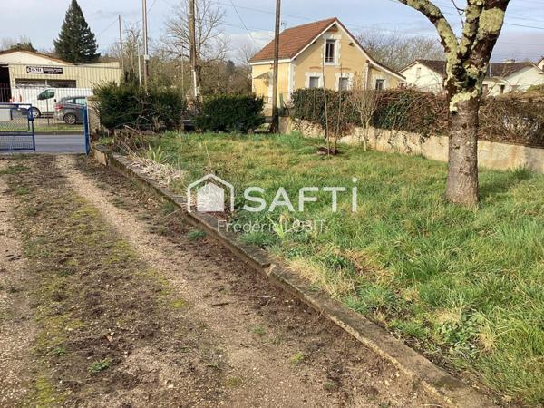 jolie petite maison sur la commune de Mussidan avec fort potentiel pour investissement locatif ou projet familial