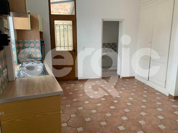 Location 3 Pieces 57 80000 Amiens 25 1310 01 0075