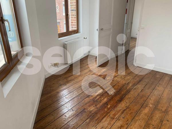Location 3 Pieces 57 80000 Amiens 25 1310 01 0075