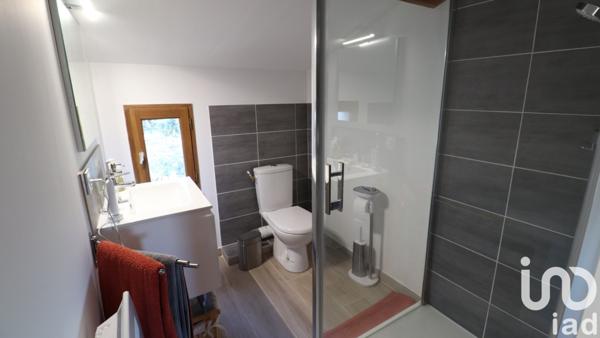 Maison traditionnelle 5 pièces de 156 m² à Saint-Maximin-la-Sainte-Baume (83470)