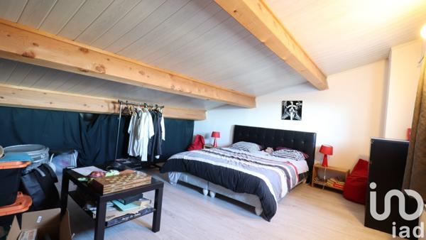 Maison traditionnelle 5 pièces de 156 m² à Saint-Maximin-la-Sainte-Baume (83470)