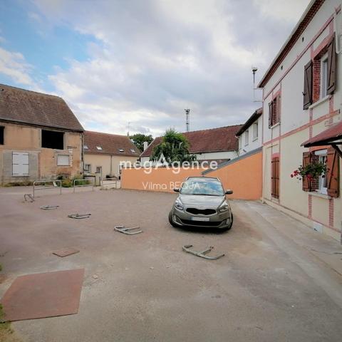 Immeuble à SENS, 89100 - 200m²