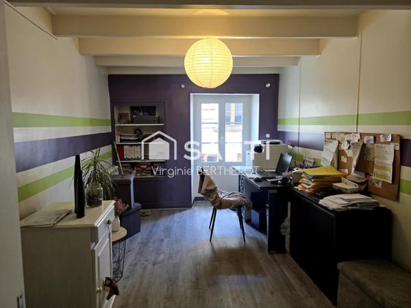 MAISON 3 CHAMBRES / 2 ENTREES IDEALE POUR 1 PROFESSION INDEPENDANTE !