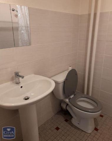 Appartement à louer 1 pièce 32.3m²