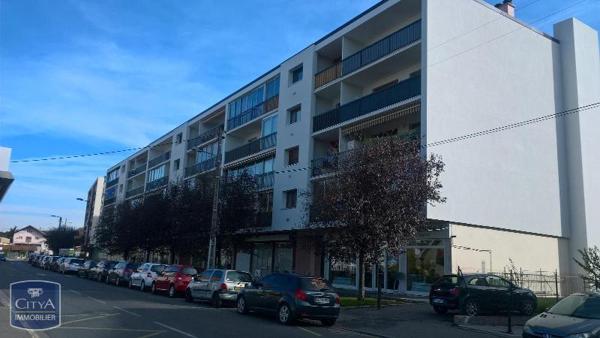 Appartement à louer 1 pièce 32.3m²