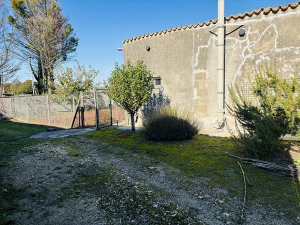 Maison ancienne à rénover avec dépendances