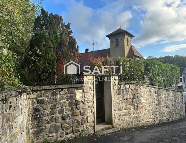 A OULCHY-LE-CHÂTEAU 02, MAISON DE CARACTERE DE 145 M2, AVEC SOUS-SOL ET  GARAGES SUR SON TERRAIN CLOS DE 603 M2.