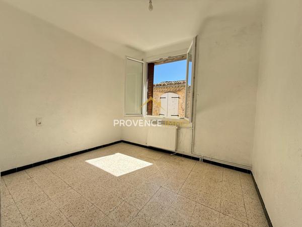 Mouriès (13890) Maison de village T6 avec garage à Mouriès