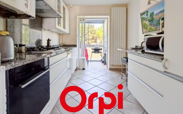 Appartement à vendre    4 pièces •  Bandol