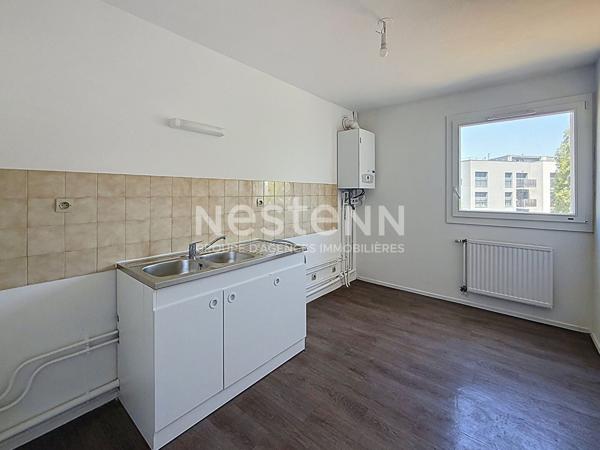 Appartement Duplex 4 Pièces avec Balcon Cave et Garage - 69500 BRON