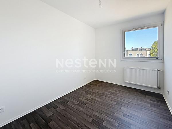 Appartement Duplex 4 Pièces avec Balcon Cave et Garage - 69500 BRON