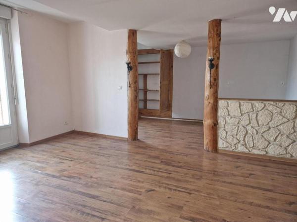 Immeuble de caractère au fort potentiel – Mezel (Alpes-de-Haute-Provence)  