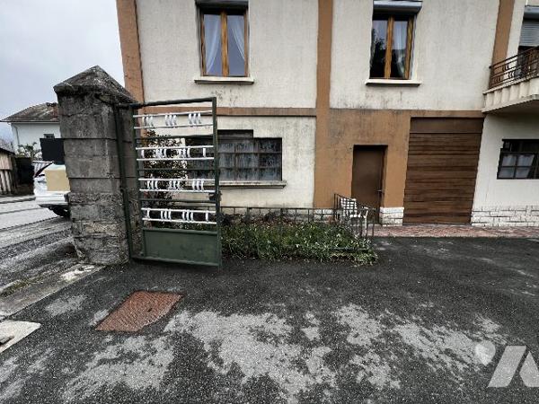 Ancien local commercial 84m², fort potentiel d'aménagement