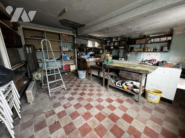 Ancien local commercial 84m², fort potentiel d'aménagement