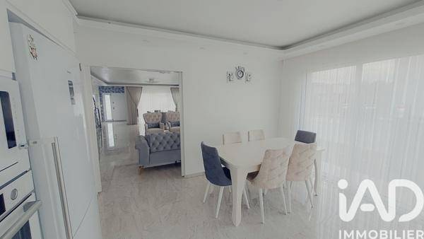 Maison à vendre 5 pièces 179 m² Saint-Brieuc