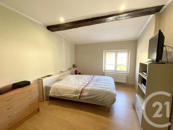 Maison à vendre  4 pièces - 164,64 m 2   VILLIEU LOYES MOLLON  - 01