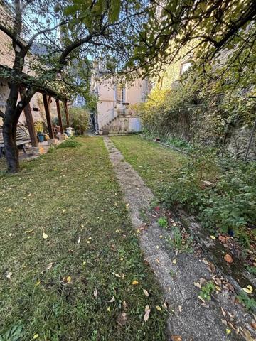 Achat - Maison Saint-Calais 72120 7 pièces 280 m 2 494 m 2