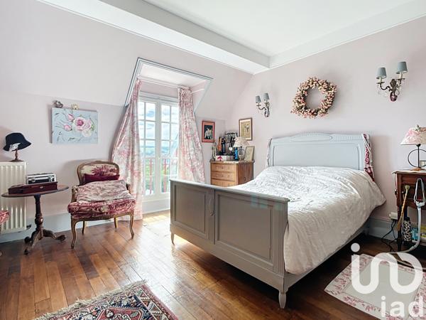 Maison à vendre 10 pièces 320 m² Château-Thierry