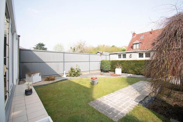 Maison semi-individuelle 3 chambres, aucun travaux