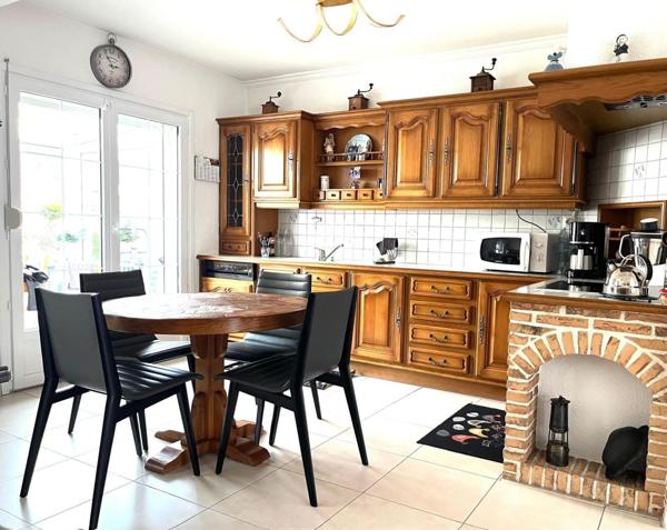 Maison semi-individuelle 3 chambres, aucun travaux