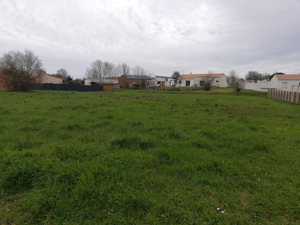 Terrain Le Champ Saint Père 856 m2