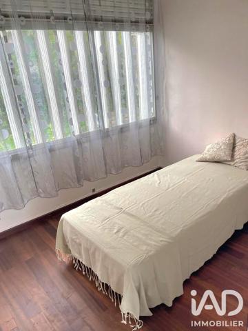 Location maison 5 pièces 140 m² Les Abymes