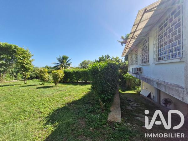 Location maison 5 pièces 140 m² Les Abymes
